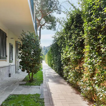 Located On The Shores Of Lake Maggiore Meina