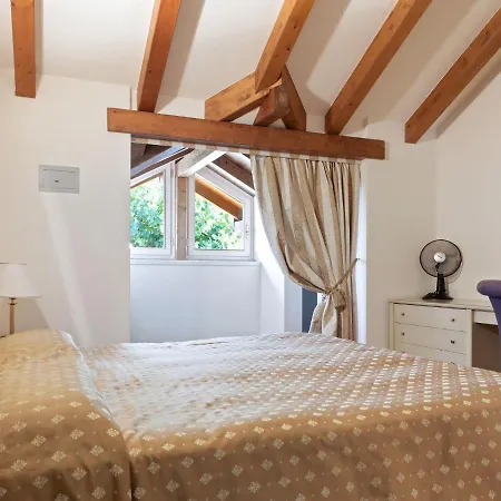 Casa vacanze Located On The Shores Of Lake Maggiore *